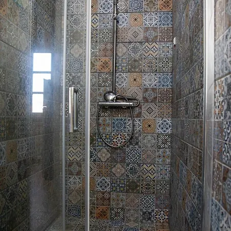 Artemis Apartment *